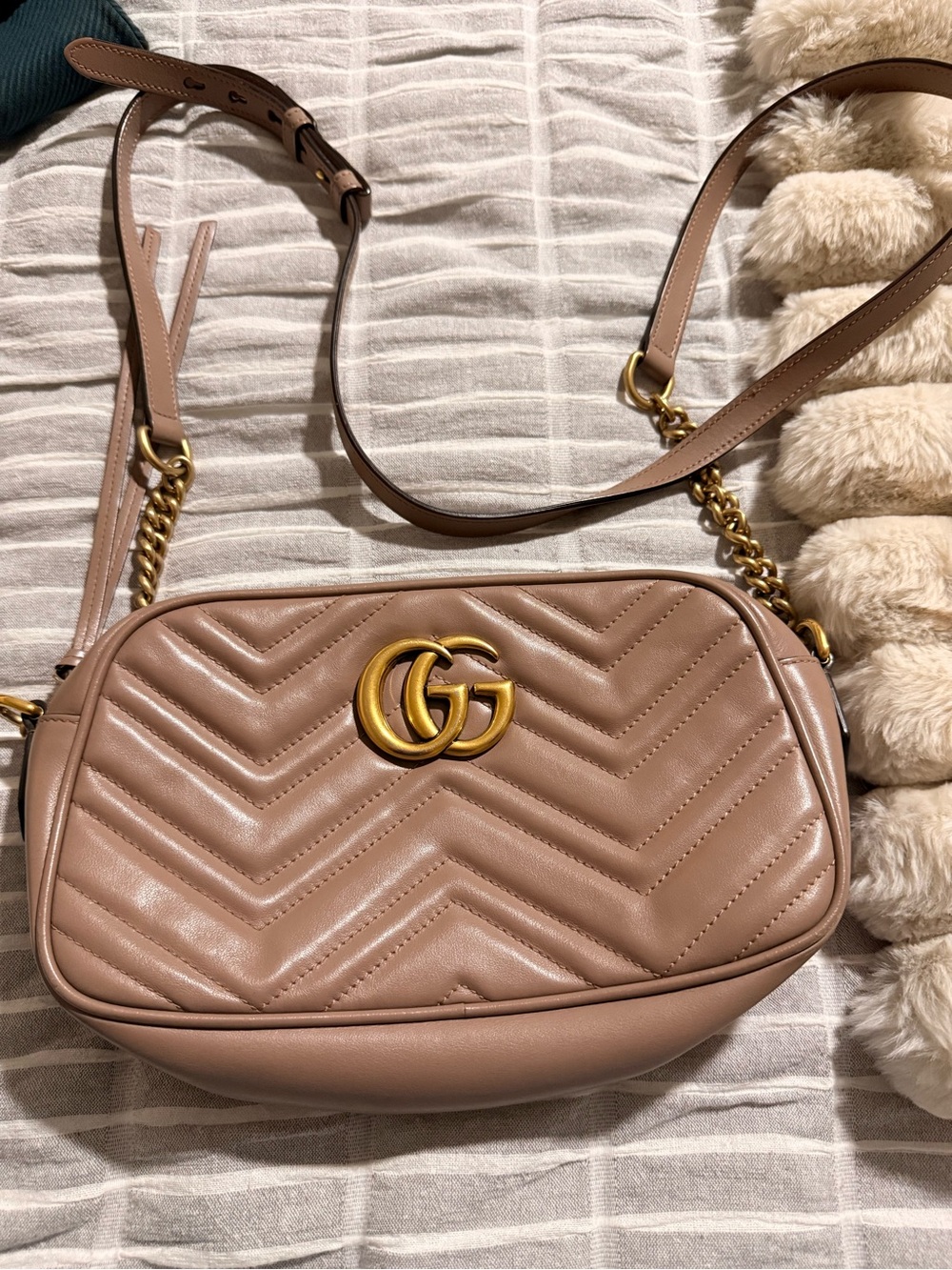 Gucci GG Marmont Matalesse Small crossbody purse - Picture 1 of 6